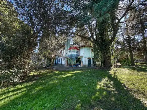 EXCELENTE CHALET 6AMB.IDEAL INVERSOR 2700M2.EZEIZA