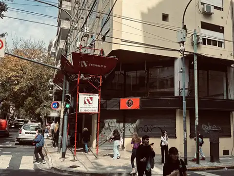Local en VENTA en zona Facultad de Medicina, Junín esquina Viamonte