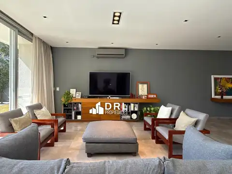 Casa Monoambiente con 6 baños