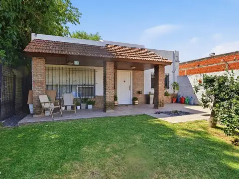 Casa en Venta en Burzaco, USD 150.000