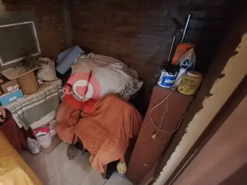 Casa 4 ambientes con 1 baño