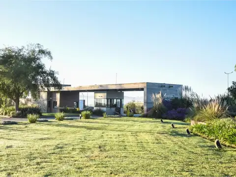 Terreno en Venta 34  mts Fondo