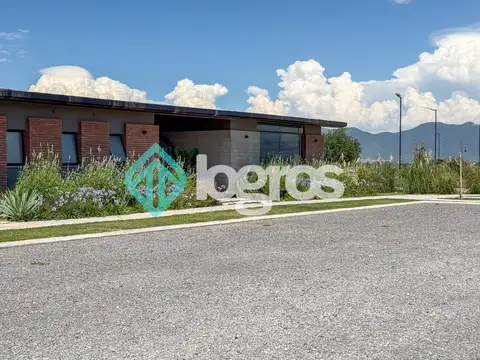 TERRENO / LOTE EN VENTA - 600 m2 - BARRIO PRIVADO LA VERBENA