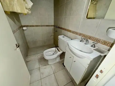 Casa 5 ambientes con 4 baños