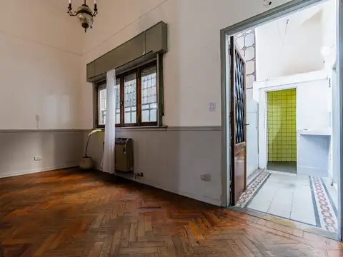 Venta Departamento de 4 ambientes con Balcón en San Cristóbal