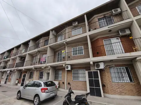 VENTA DEPARTAMENTO DE 3 AMBIENTES CON COCHERA