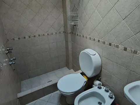 Mateo Echegaray 4800, Piso 1