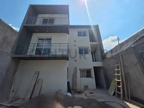 VENTA DE DEPARTAMENTO EN GODOY CRUZ