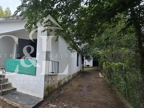 Casa 7 ambientes con 2 baños