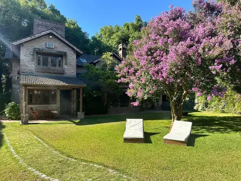 Casa 4 Dorm Escritorio Pileta Quincho Parque Don Torcuato 