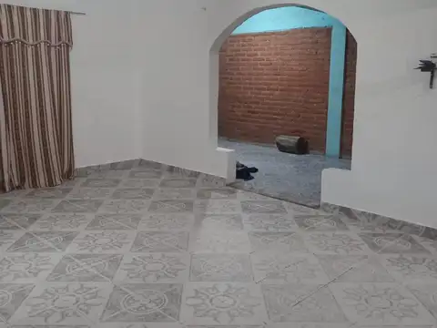 Casa en Alquiler en Villa Mercedes, $ 480.000