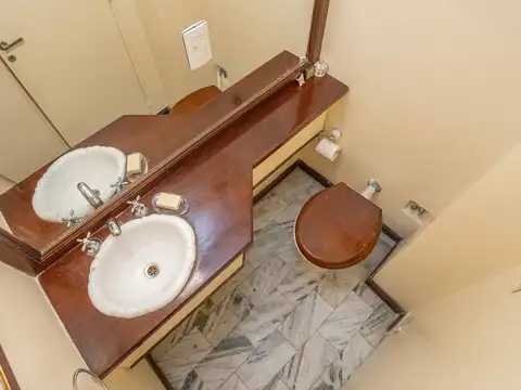 Departamento 5 ambientes con 4 baños