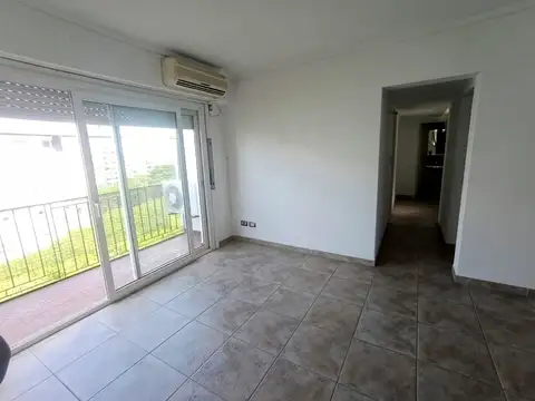 Departamento en Venta en Flores, USD 136.000