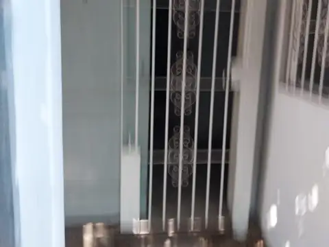 Casa 2 ambientes con 1 baño