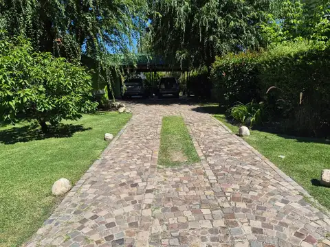Venta de Casa c pileta en Boca Raton Pilar