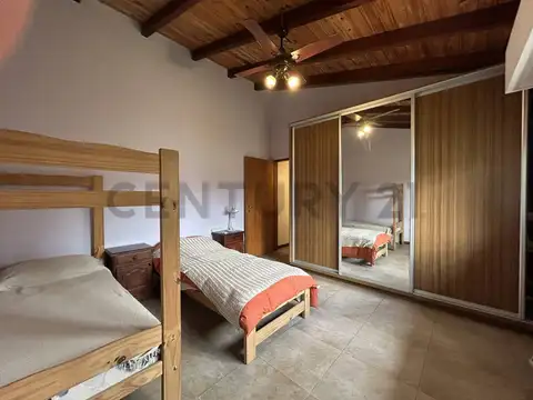 Casa 3 ambientes con 2 baños