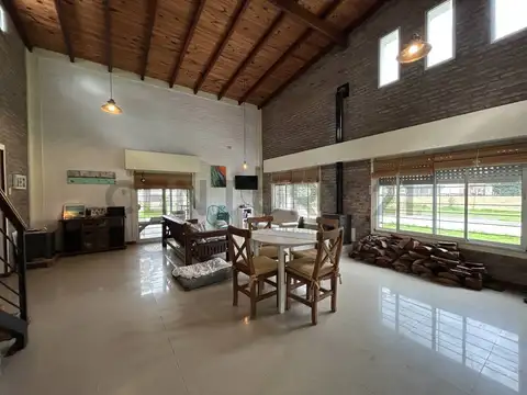 El Amanecer , Piso 0