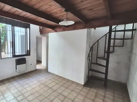 Depto Tipo Casa en Venta de 2 ambientes