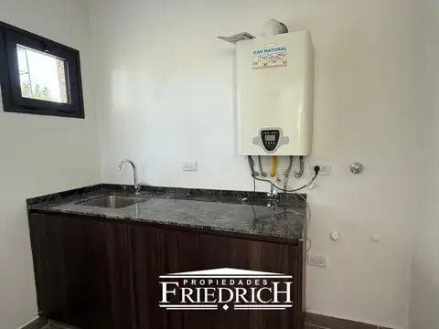 Casa en Venta con 6 cocheras