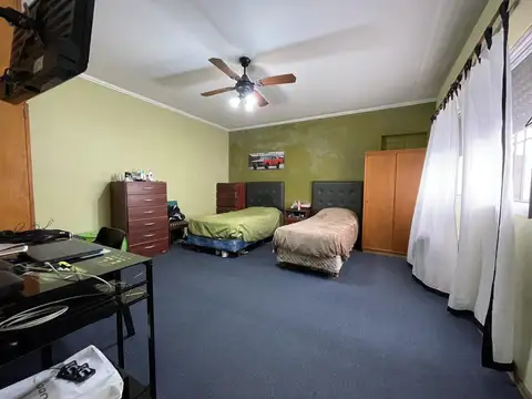 Monte Castro Excelente oportunidad!  - CASA LOTE PROPIO - 3 PHS EXCELENTE ESTADO