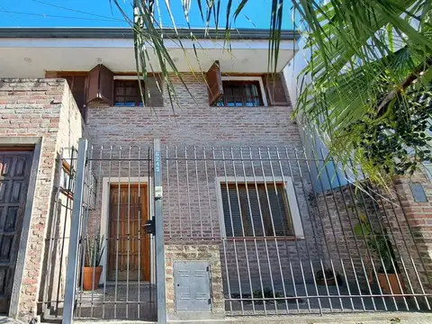 HERMOSA CASA EN B° MARIA SELVA 