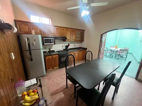 Tipo Casa 4 Ambientes al Frente con Patio Terraza dos Baños opcion cochera