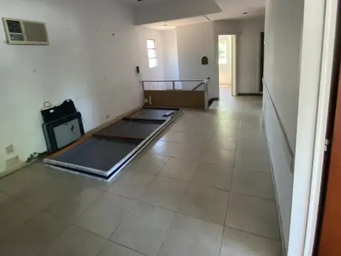 Oficina en 2 plantas sin cochera