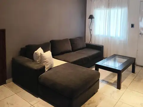 Depto Tipo Casa en Venta con 1 cocheras