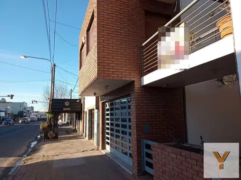 Avenida 122 e/ 76 y 77