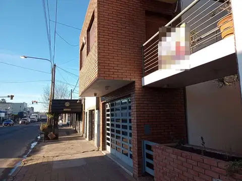 Avenida 122 e/ 76 y 77