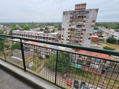 VENTA DEPTO 4 AMBIENTES MUY BUENO ESTACION PADUA