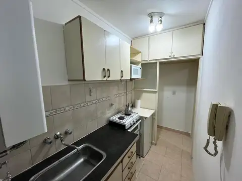 Corrientes 2000, Piso 2