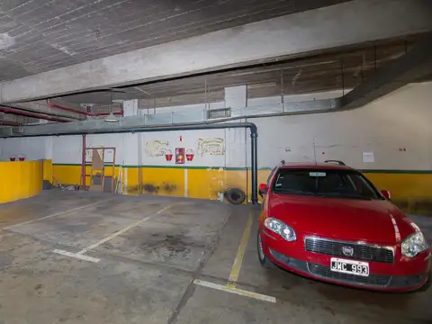 Bartolomé Mitre e/ Montevideo y Paraná