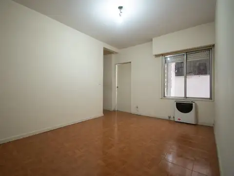 VENTA DEPARTAMENTO 2 AMBIENTES CON PATIO - MUY BUENA UBICACIÓN - SAN TELMO