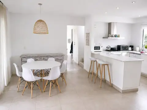 Casa en Venta en Ayres Plaza, USD 475.000