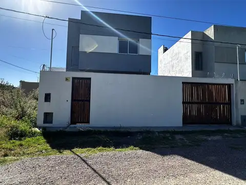 Duplex en ALQUILER, La Plata, 2 dormitorios.