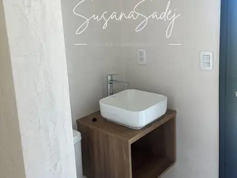 Casa 4 ambientes con 4 baños