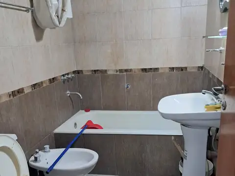 Local en Alquiler en Villa Celina, $ 700.000