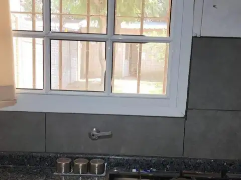 Casa en venta - 3 Dormitorios 2 Baños - Claypole