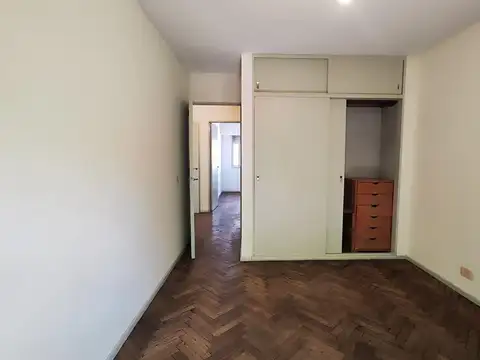 Departamento en Alquiler en Abasto, $ 800.000