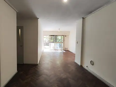Departamento 6 ambientes con 2 baños