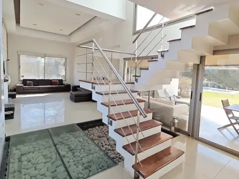 Casa en Venta de 5 dormitorios