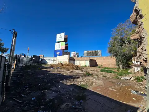 VENDO LOTE ESQUINA EN PUNTO ESTRATEGICO