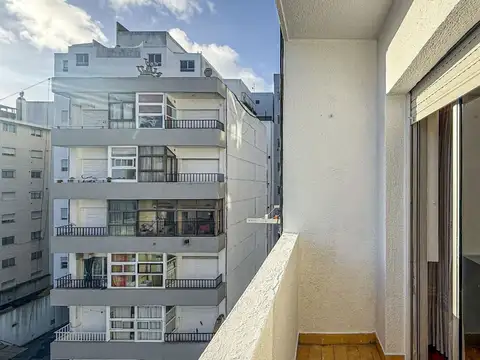 Departamento en Alquiler en La Perla Norte, $ 690.000