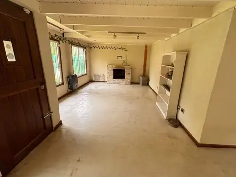 Casa en Venta en Barrio Parque Leloir, USD 300.000