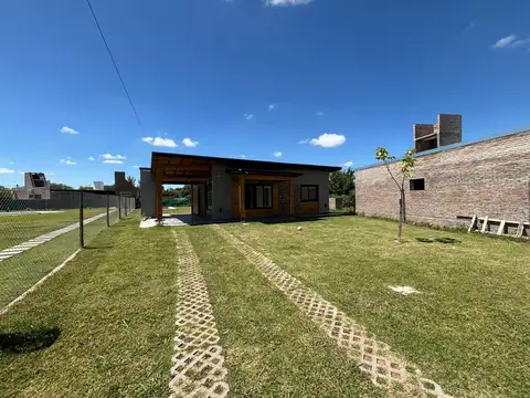 Casa en Alquiler en Las Tardes, $ 900.000
