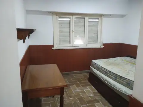 Casa 6 ambientes con 4 baños