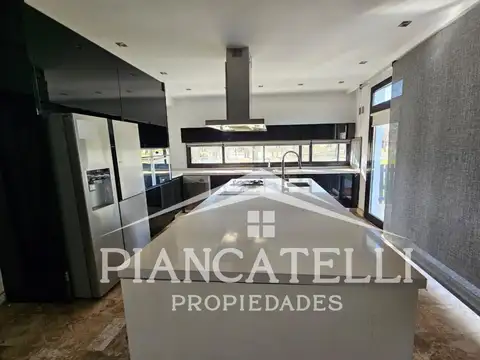 Casa en Venta de 6 dormitorios