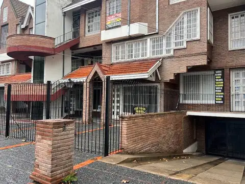 Venta Cochera en el centro de Adrogue