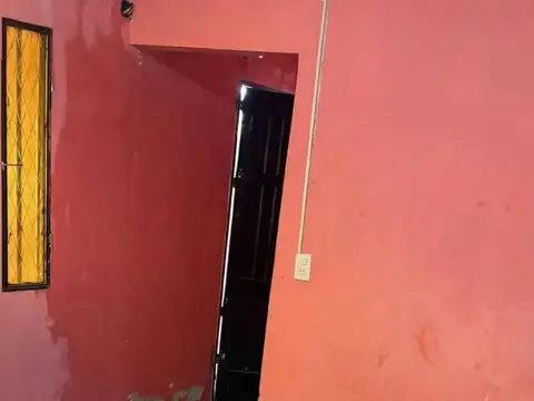 Venta de 2 departamentos con balcón y terraza + 2 locales comerciales en Empalme